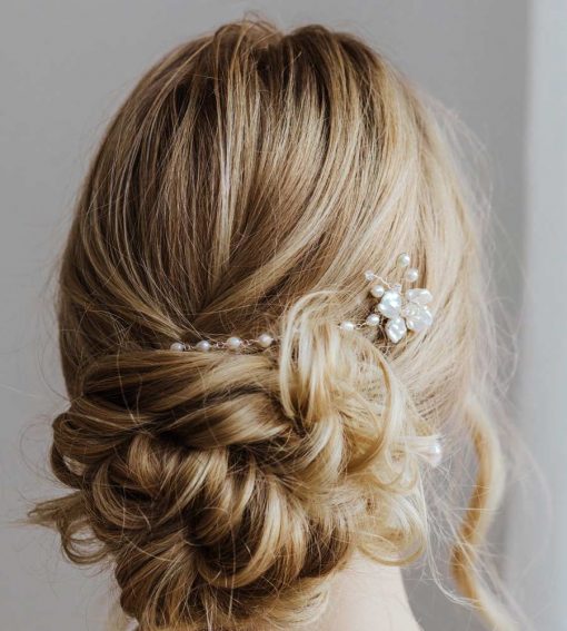 Handcrafted pearl bridal hair chain made by Carrie Whelan Designs
