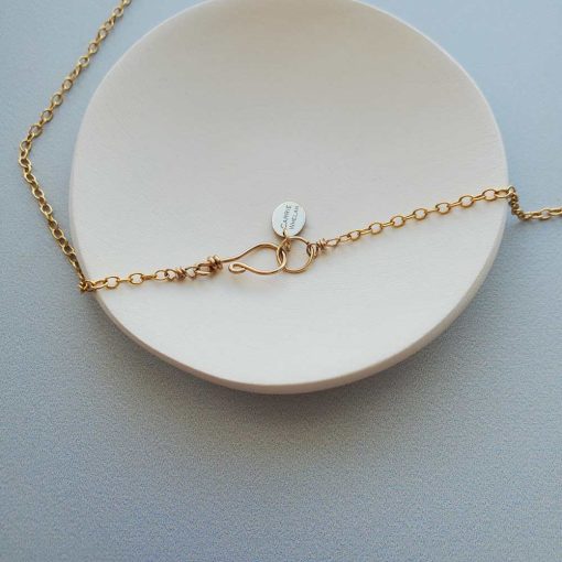 Necklace with handmade hook clasp in gold